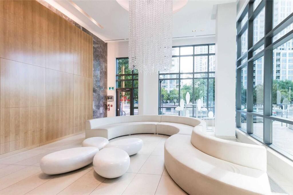 Lakeview Condo In Downtown With Free Parking. Toronto Exterior foto